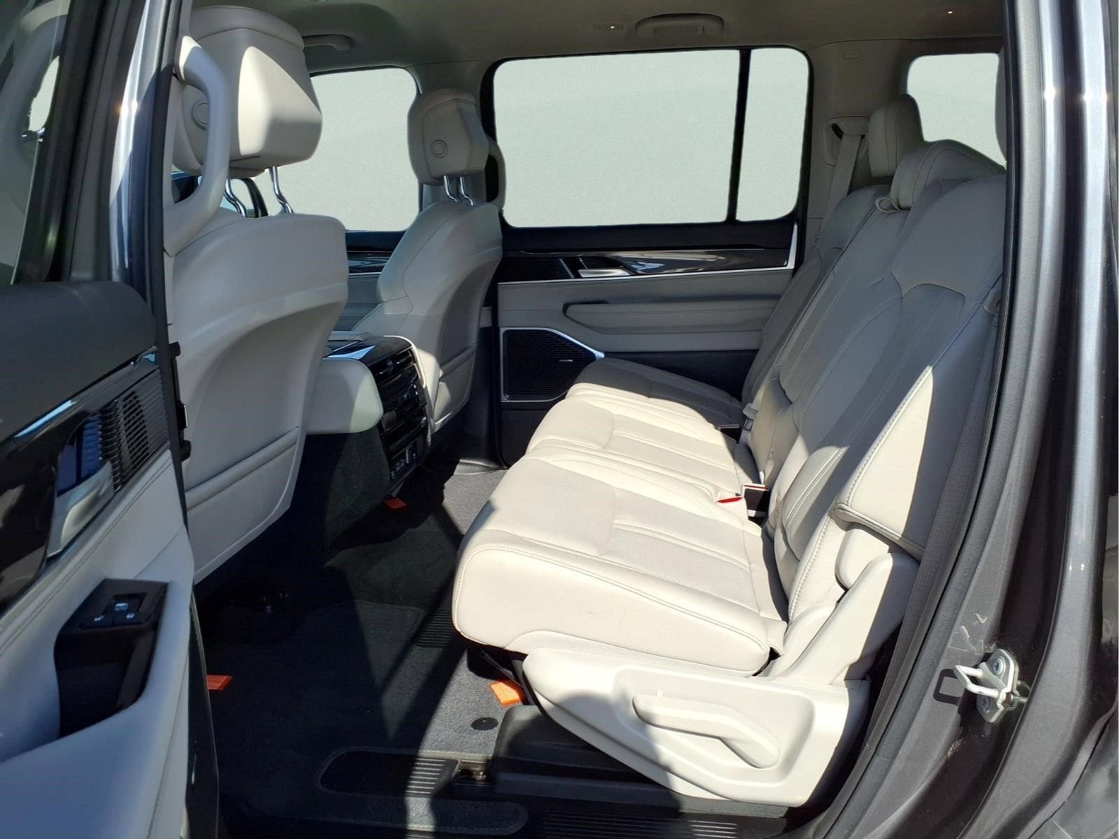 2024 Jeep Wagoneer 4DR 4WD