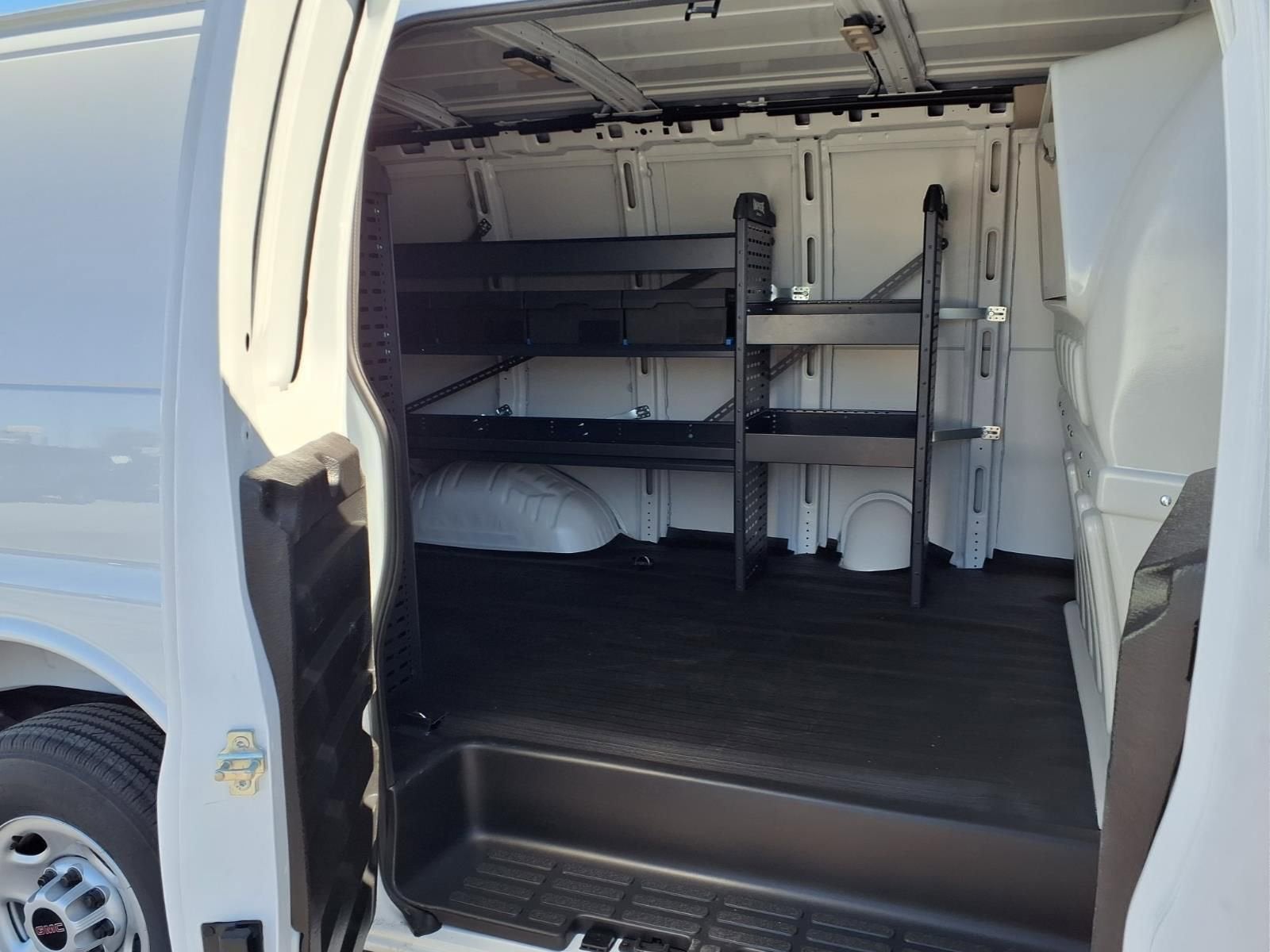 2024 GMC Savana Cargo 2500 Work Van