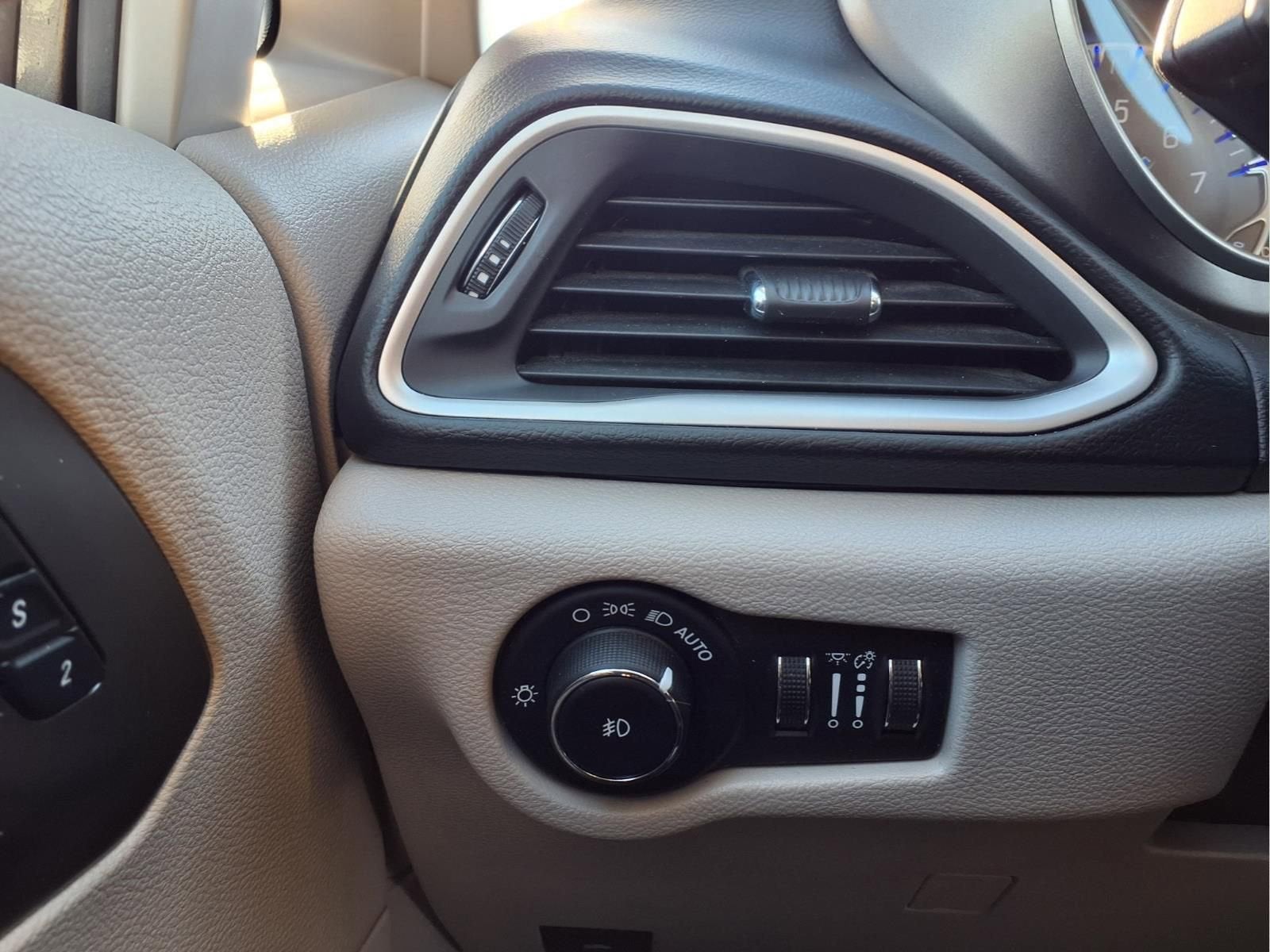 2020 Chrysler Pacifica Touring L