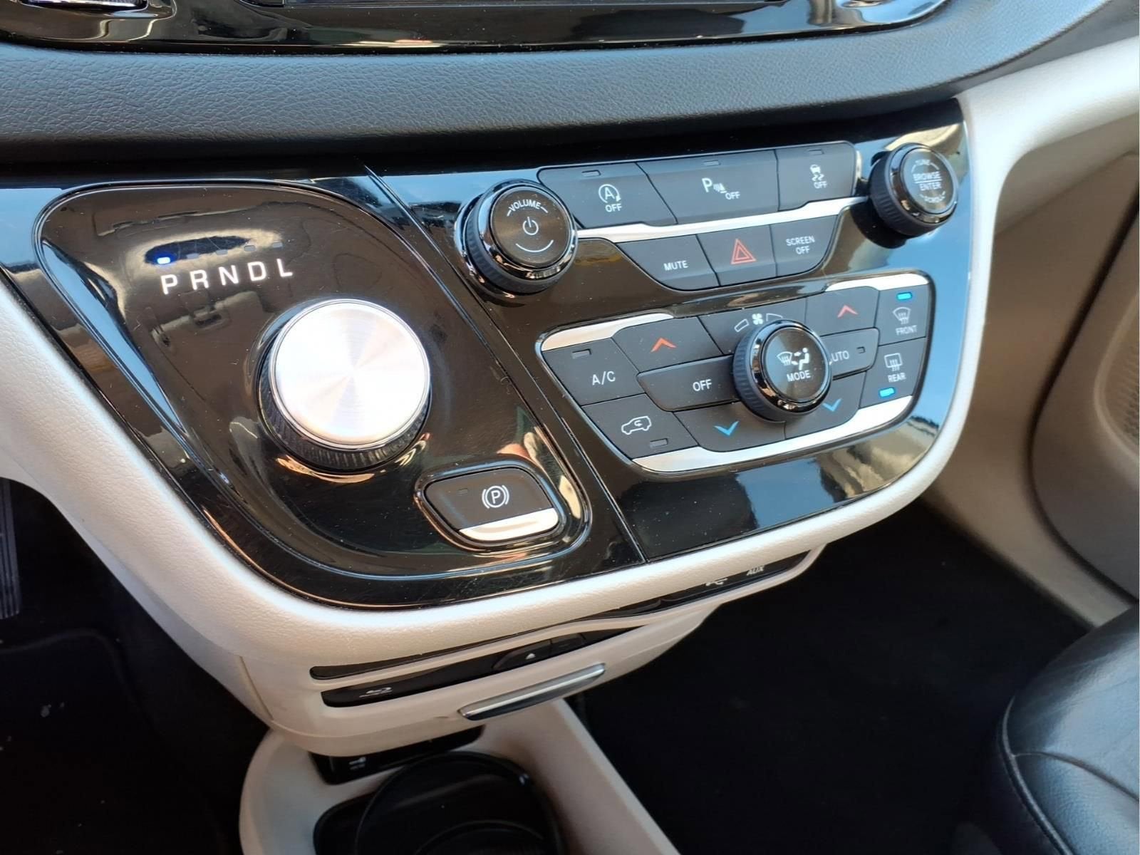 2019 Chrysler Pacifica Touring L Plus