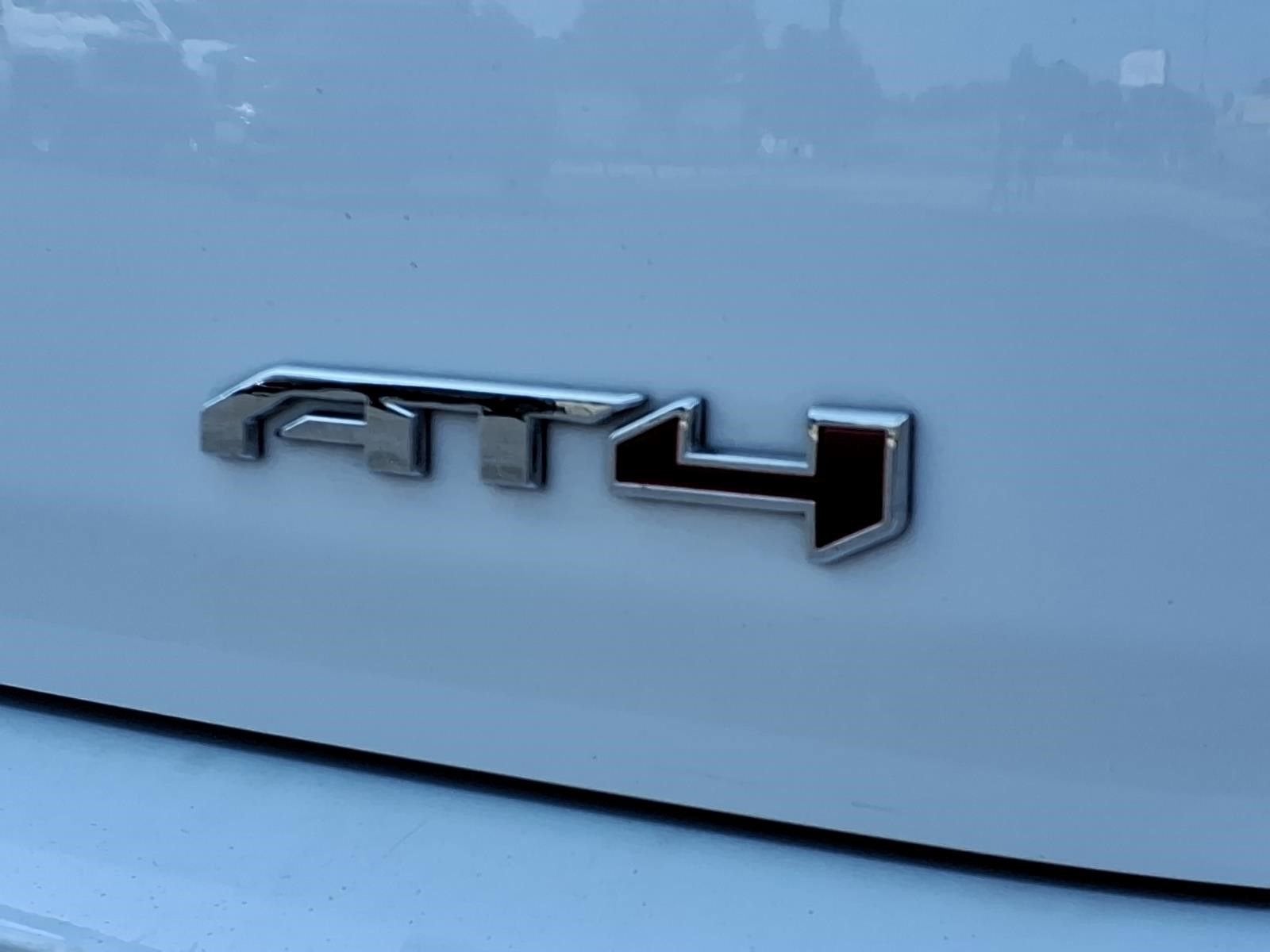 2023 GMC Terrain AT4