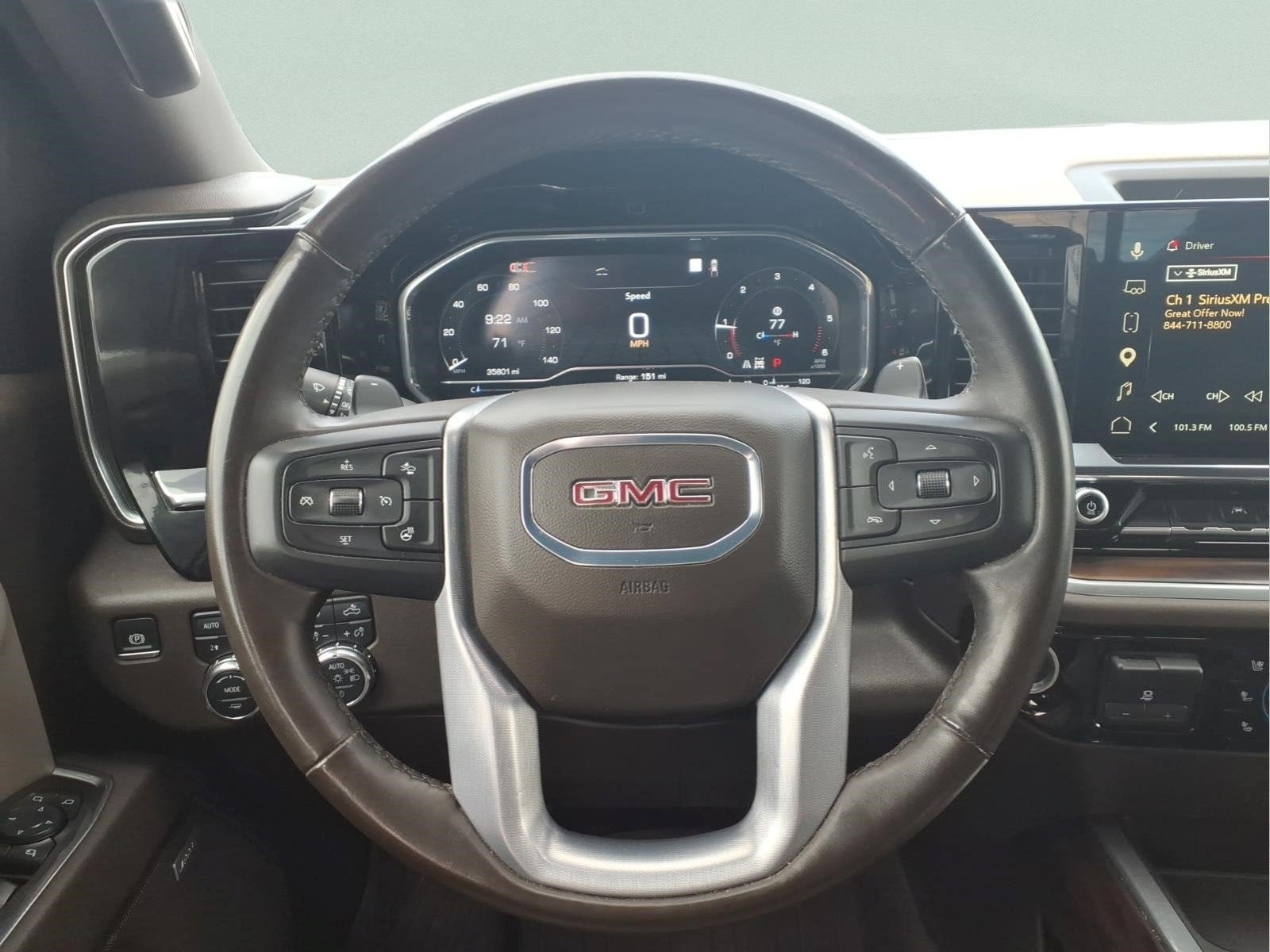 2025 GMC Sierra 1500 SLT