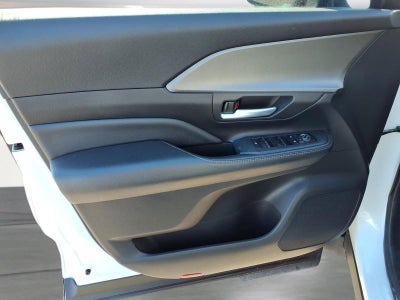 2024 TOYOTA TRUCK GRAND HIGHLANDE XLE