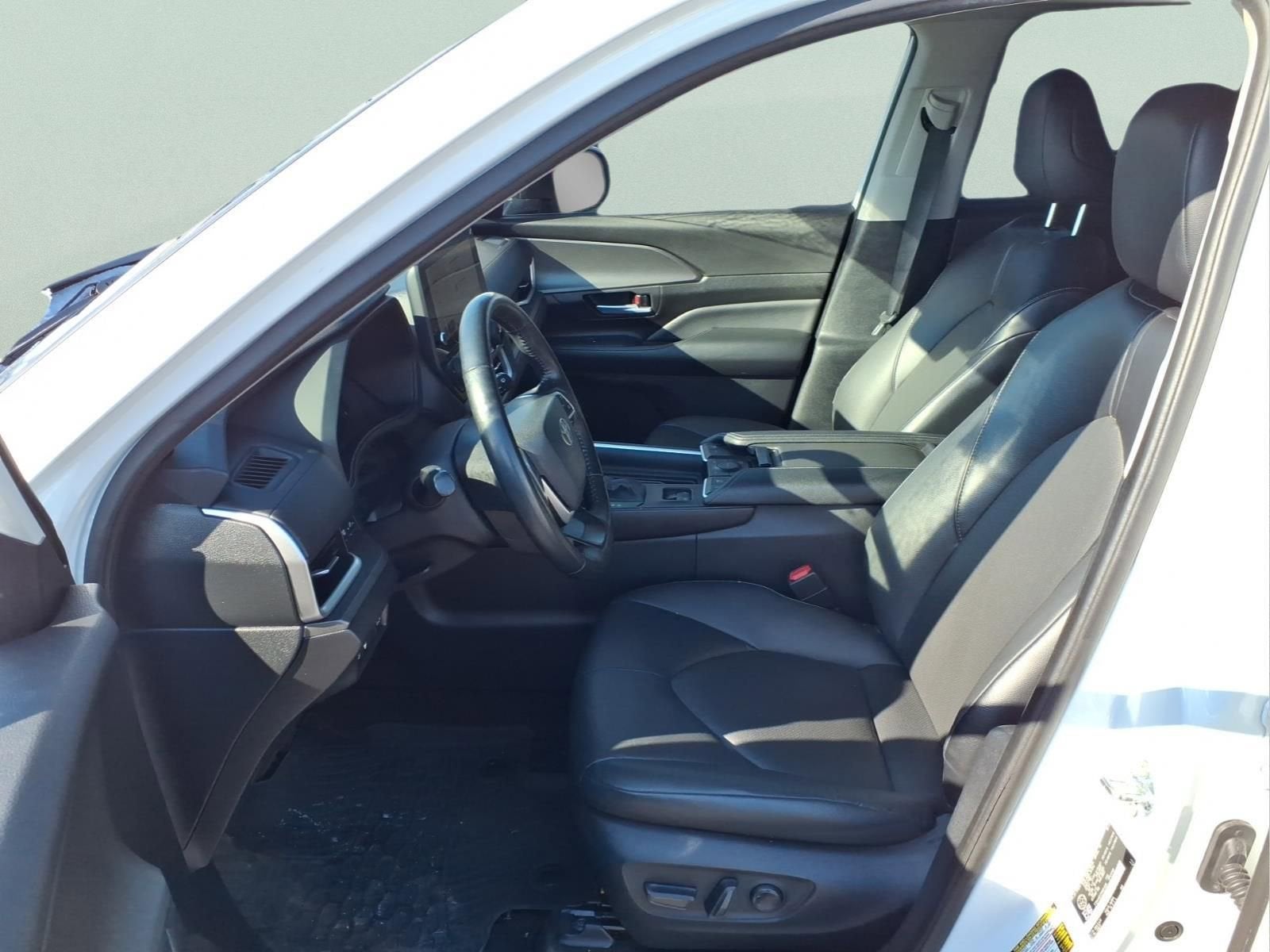 2024 TOYOTA TRUCK GRAND HIGHLANDE XLE