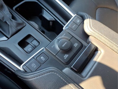 2024 TOYOTA TRUCK GRAND HIGHLANDE XLE