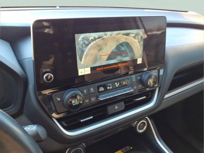 2024 TOYOTA TRUCK GRAND HIGHLANDE XLE