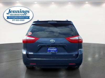 2018 Toyota Sienna LE Auto Access Seat
