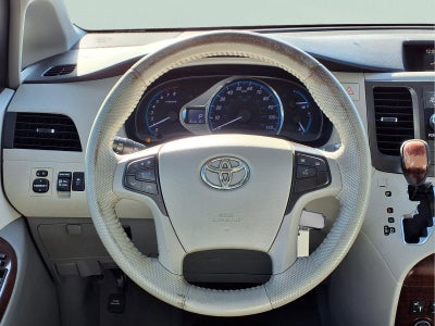 2011 Toyota Sienna XLE AAS