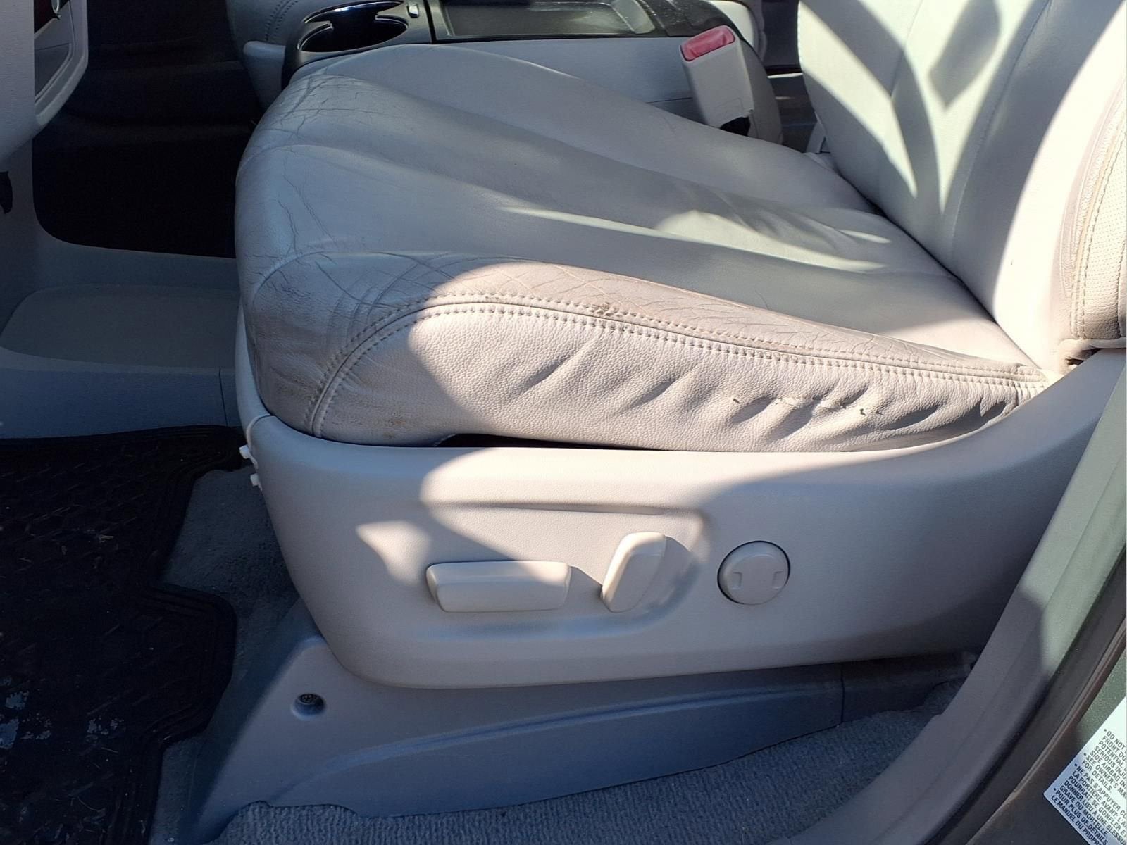 2011 Toyota Sienna XLE AAS