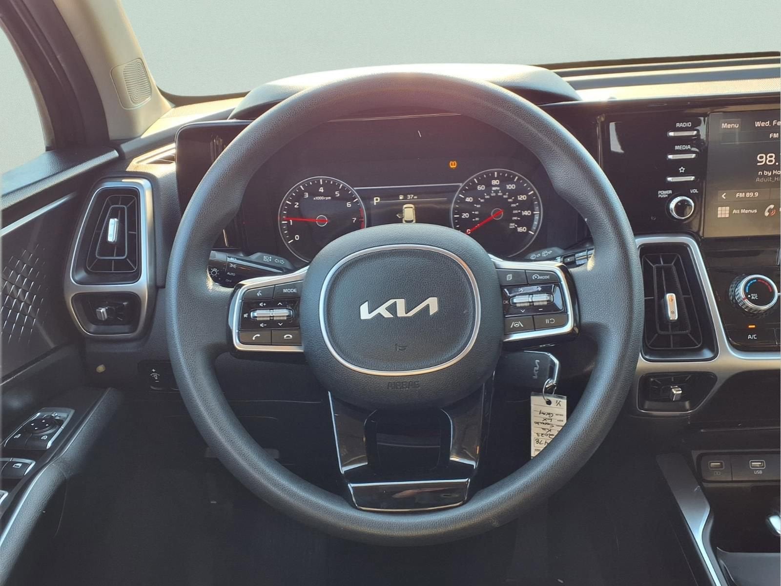 2023 Kia Sorento LX