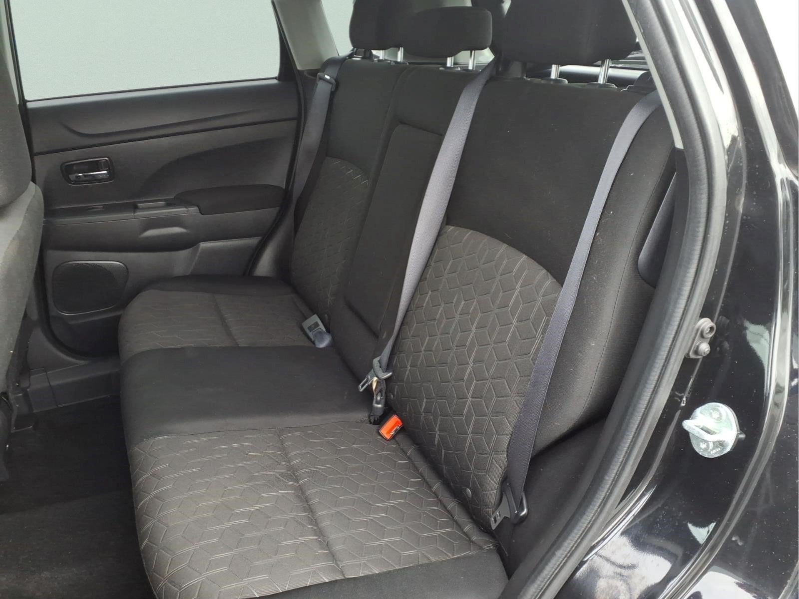 2024 Mitsubishi Outlander Sport S