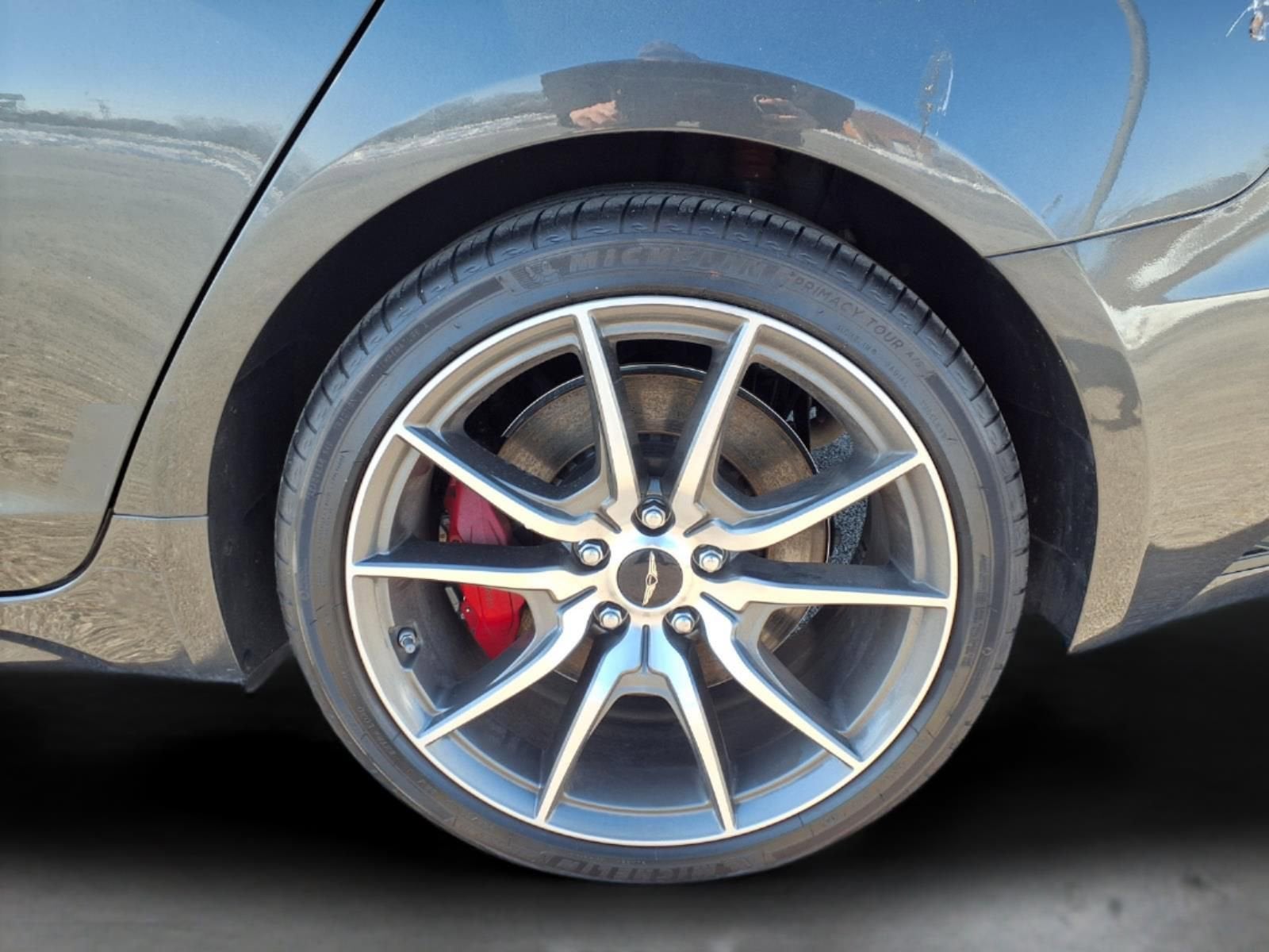 2025 Genesis G70 2.5T