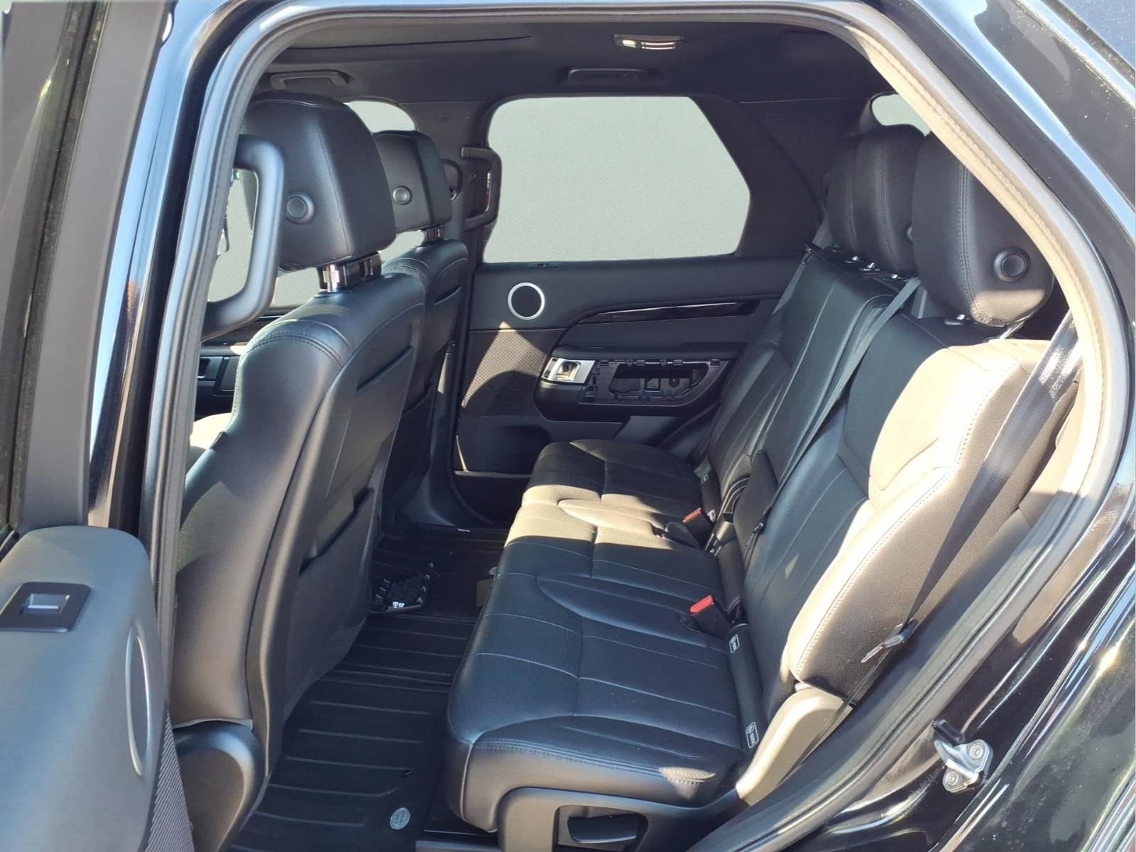 2018 Land Rover Discovery SE